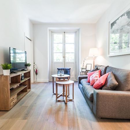 Apartament Pyr Select Plaza Santa Ana Madryt Zewnętrze zdjęcie