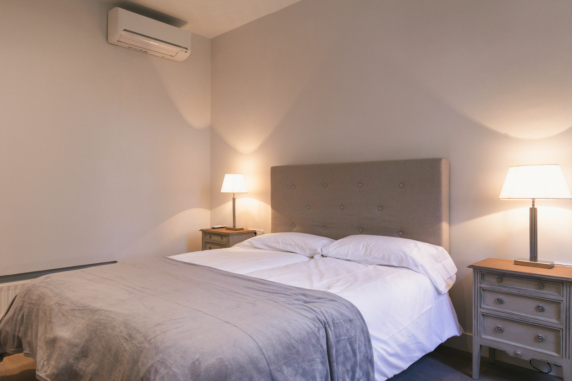 Apartament Pyr Select Plaza Santa Ana Madryt Zewnętrze zdjęcie